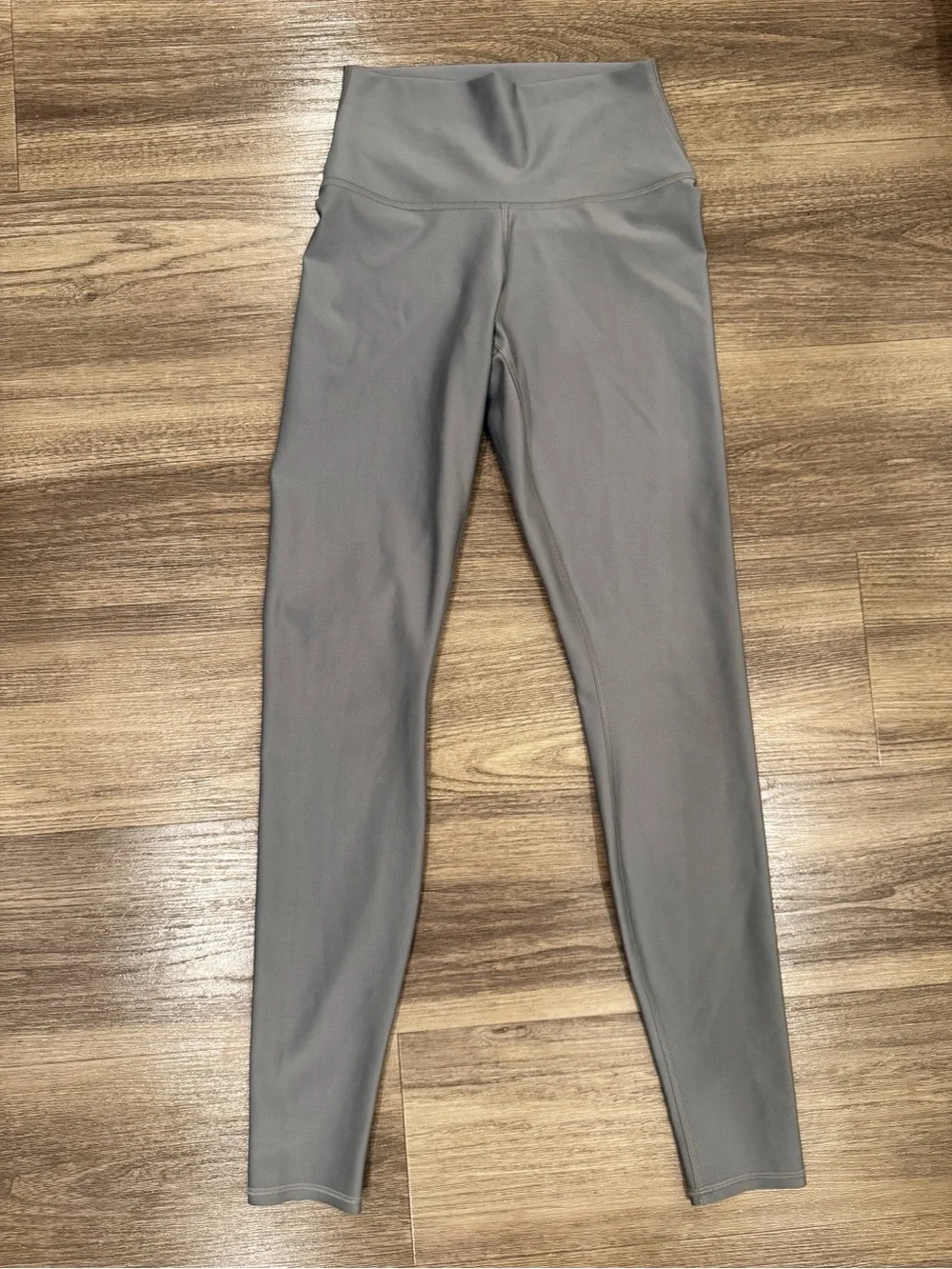 Alo Airlift Legging in Steel Grey 7/8 Size XS